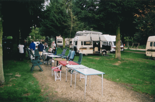Najaarstreffen 2001. Nog niet met veel LT's maar het begin was er.